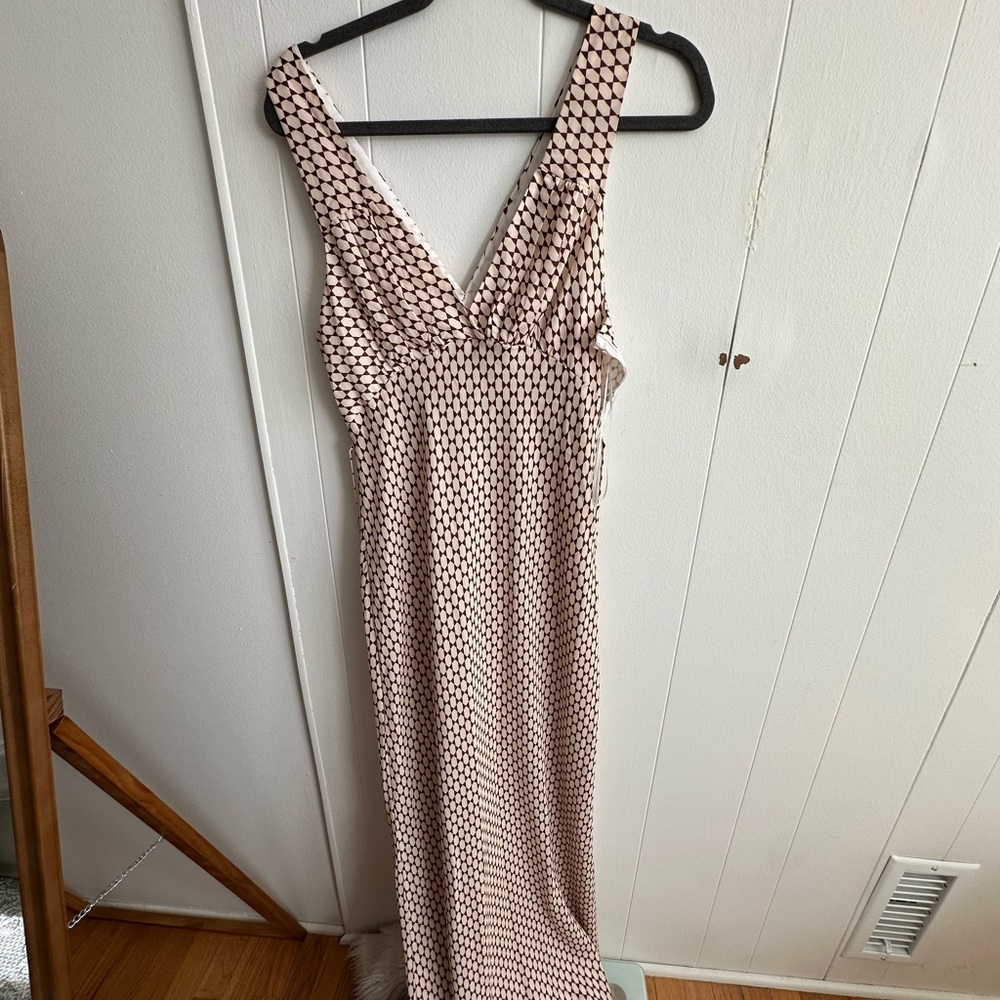 Elegant Sleeveless Geometric Maxi Dress